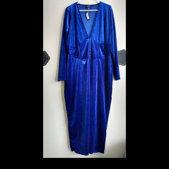 🆕 LISTING!! BNWOT PRETTY LITTLE THING PLUS BRIGHT BLUE VELVET CORSET MIDI DRESS - Picture 7 of 14